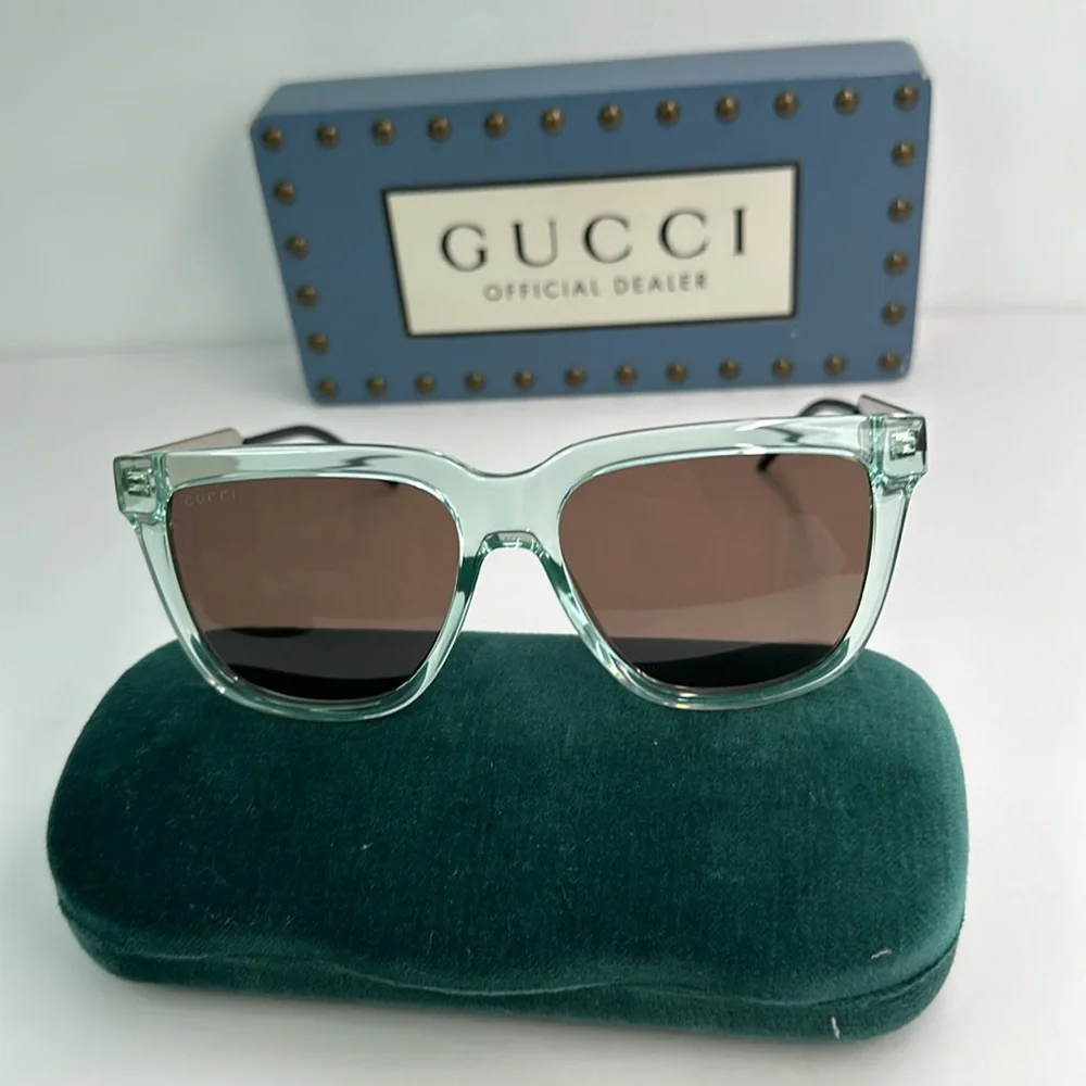 New Authentic GUCCI Men's Rectangular Sunglasses GG0976S-002-56